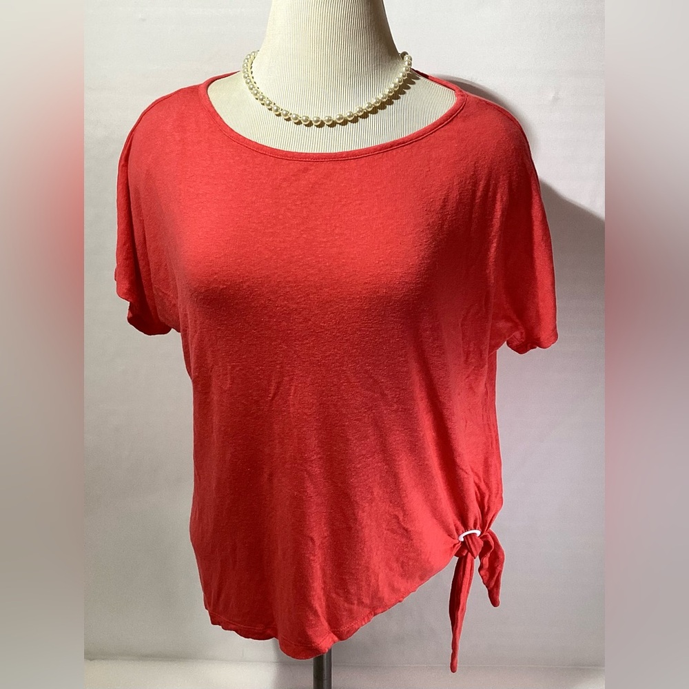 Michael Kors Woman’s Top Size XL with knot on side Color Red Linen Blend Knit